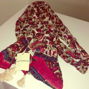 Beautiful light weight scarf